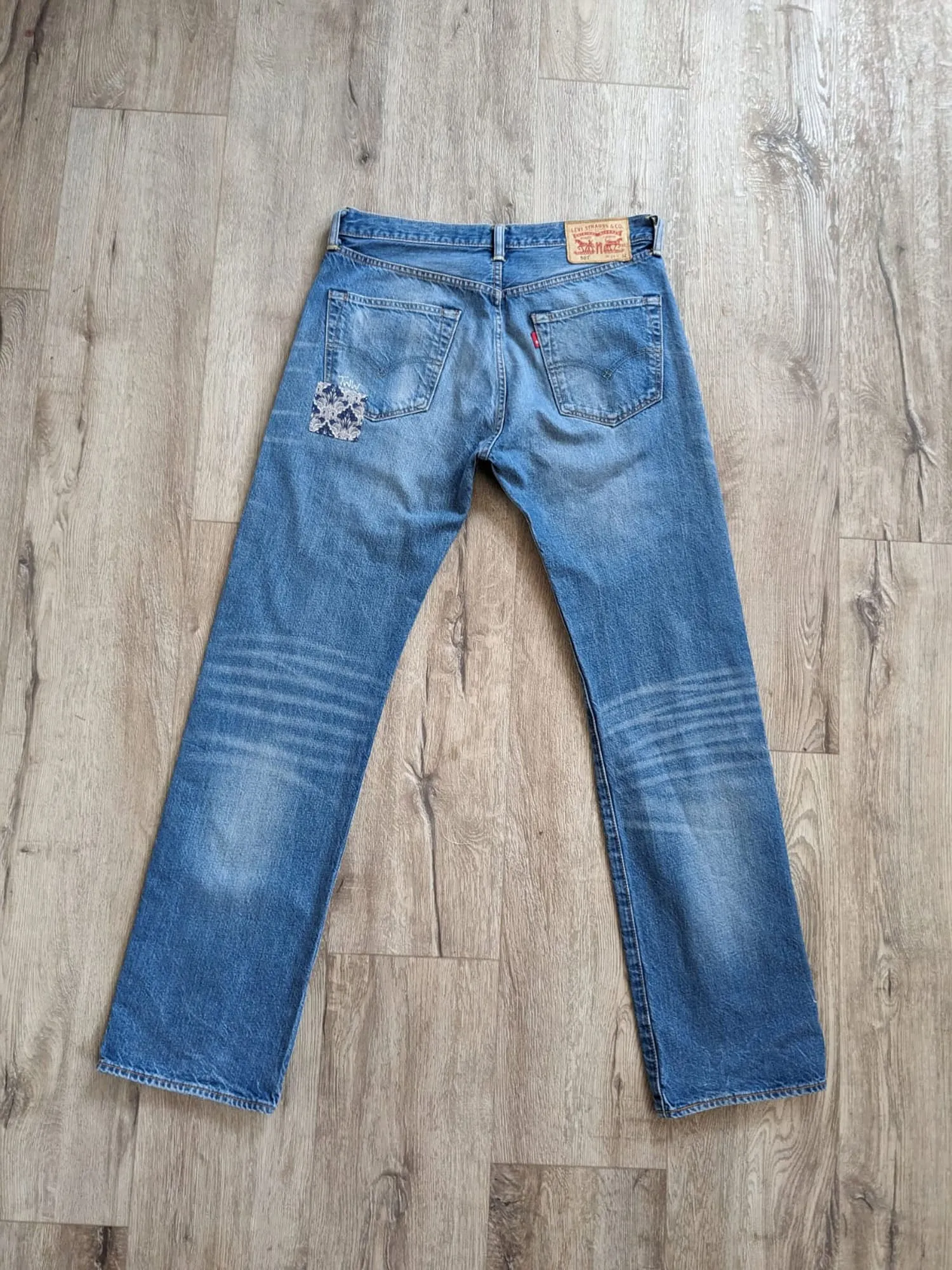 #24 Patched Vintage Jeans 30"