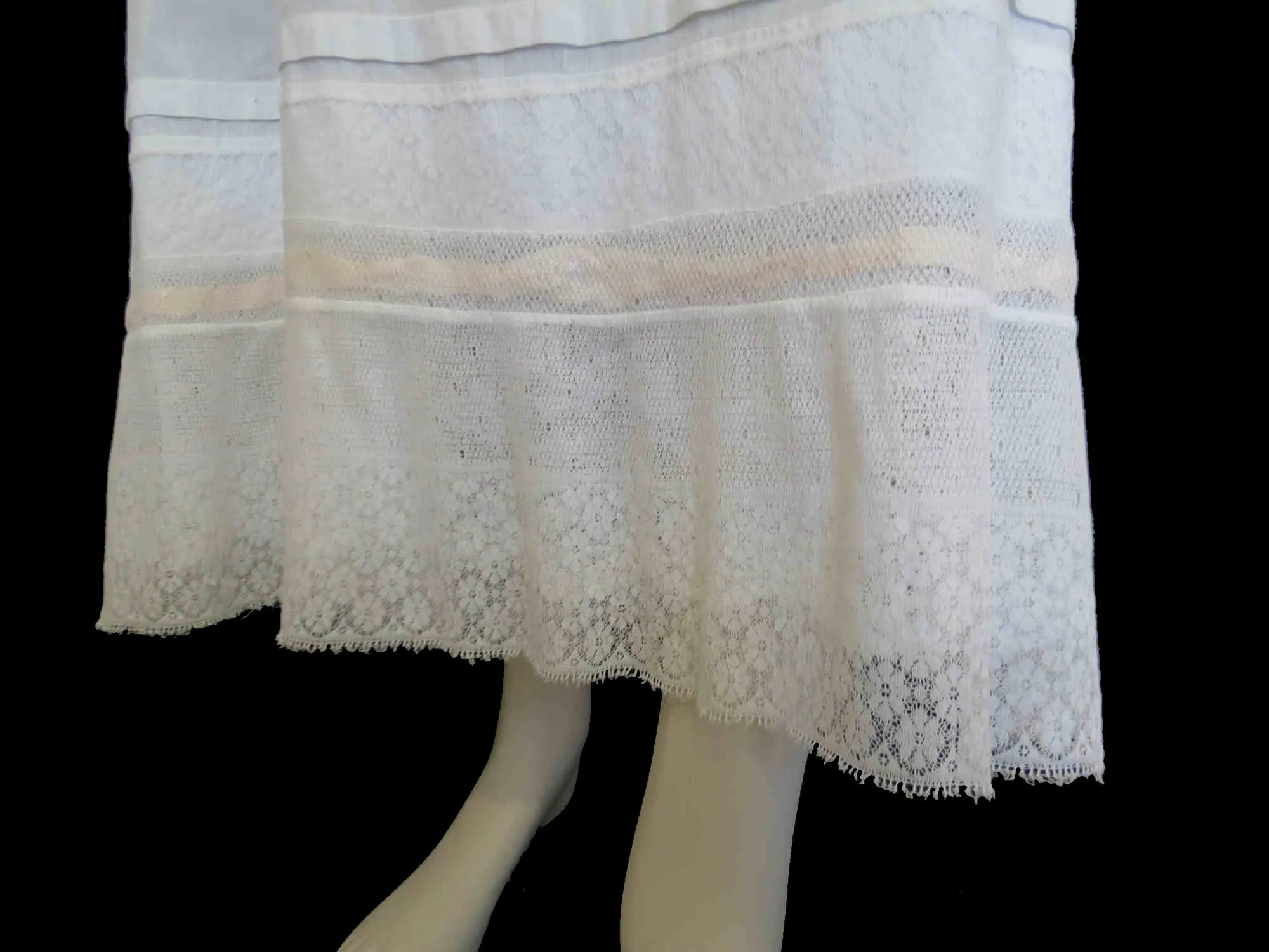 Antique Edwardian Petticoat Skirt With Lace - Hips 91 cm