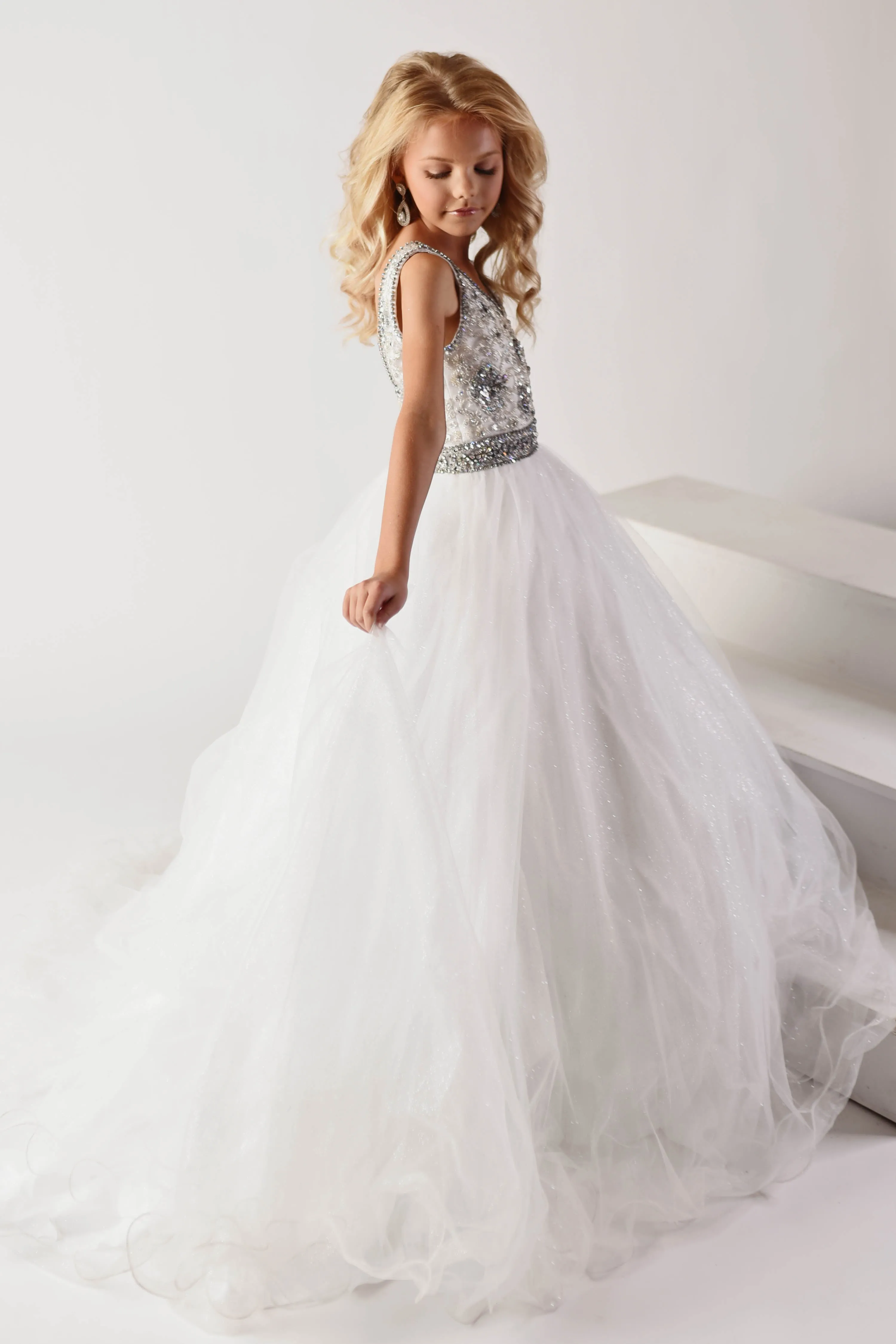 Ava Presley 27723