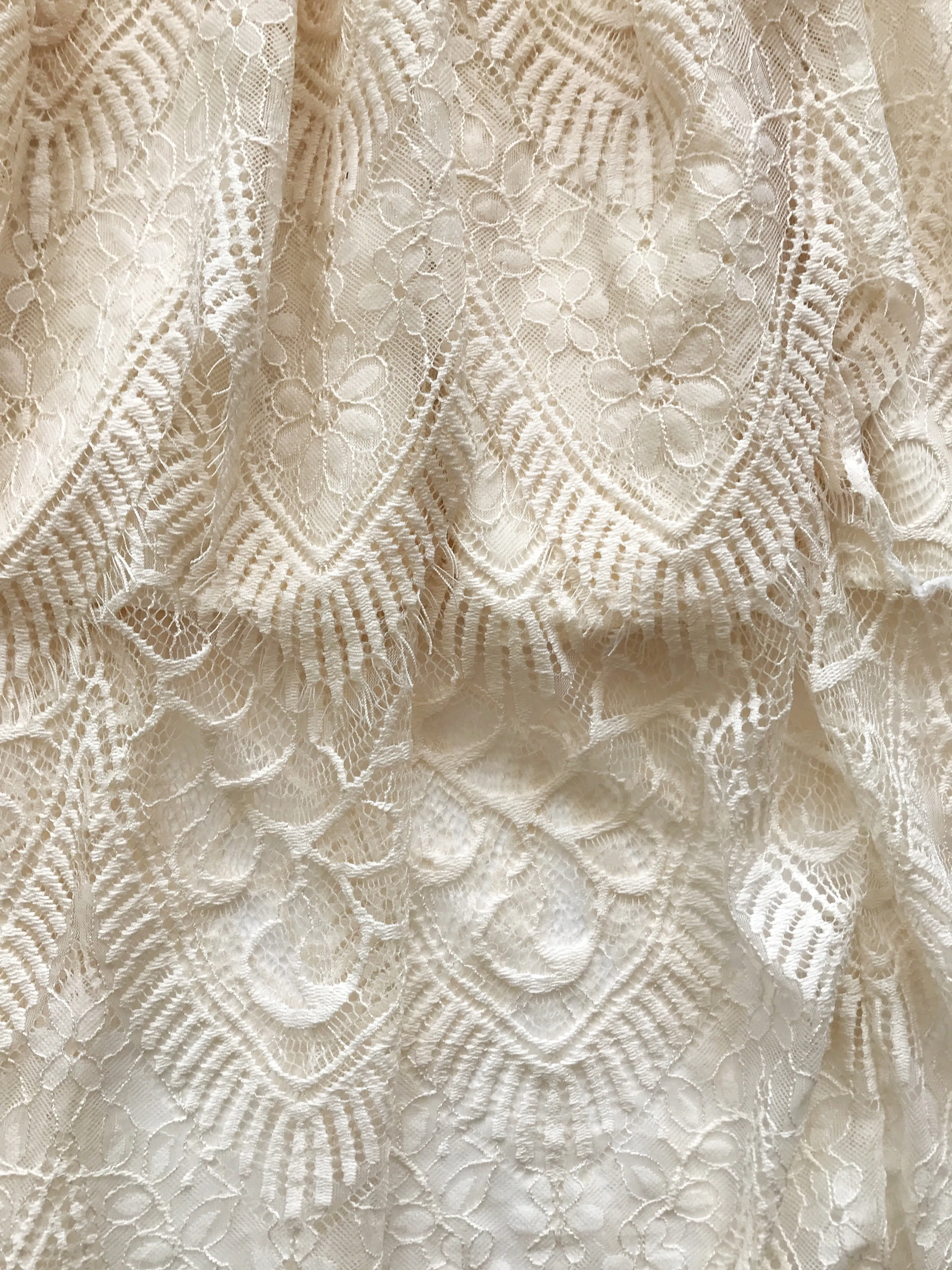 Lace design skirt